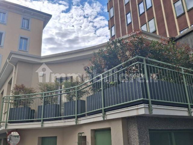 Bilocale via dei Partigiani 8, Centro, Bergamo