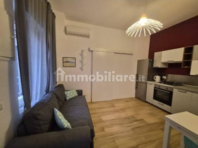 Bilocale via dei Tribunali 194, Tribunali, Napoli