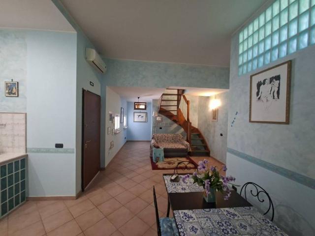 Bilocale via del Divino Amore 6C, Frattocchie, Marino