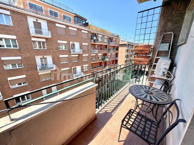 Bilocale via di Sacco Pastore 12, Città Giardino, Roma