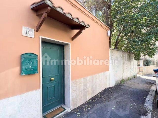 Bilocale via di Trasone 46a, Africano Villa Chigi, Roma