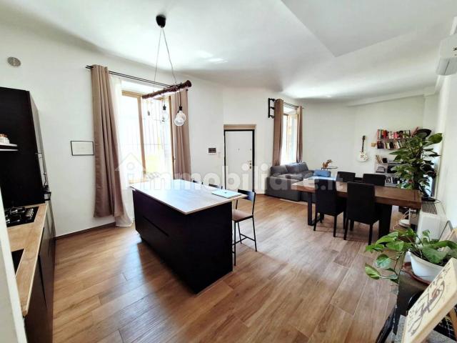 Bilocale via Eugenio Villoresi 27, Navigli Darsena, Milano