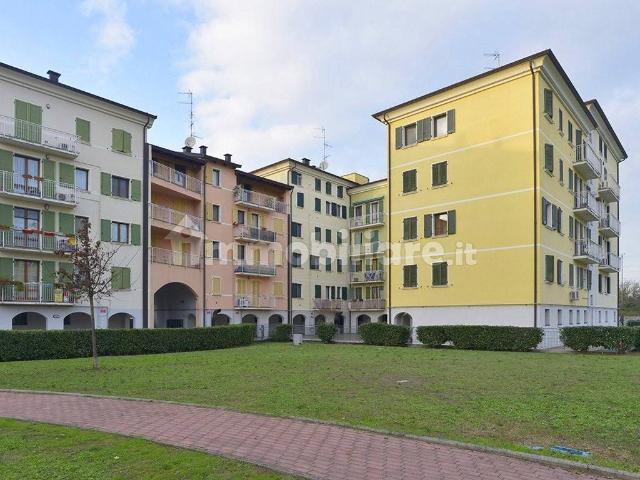 Bilocale via Faustino Tanara 45B, San Lazzaro, Parma