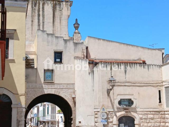 Bilocale via Federico II di Svevia, Centro Storico, Andria