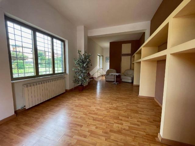 Bilocale via Ferentino 95, Atina Inferiore, Atina