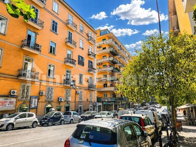 Bilocale via Francesco Cilea 26, Vomero, Napoli
