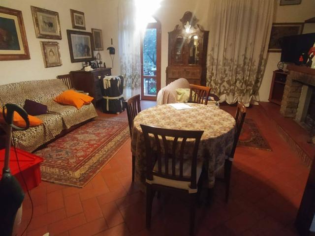 Bilocale via Fratelli Rosselli, Centro, San Casciano in Val di Pesa