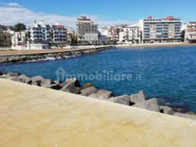 Bilocale via Interna San Leonardo 17, Centro, Crotone