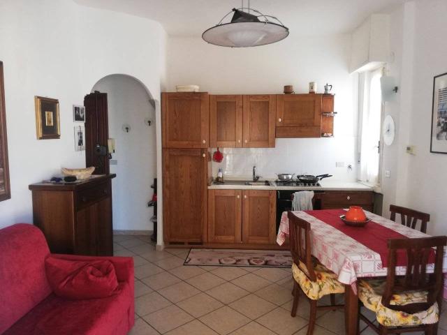Bilocale via Isonzo, Centro, Loano