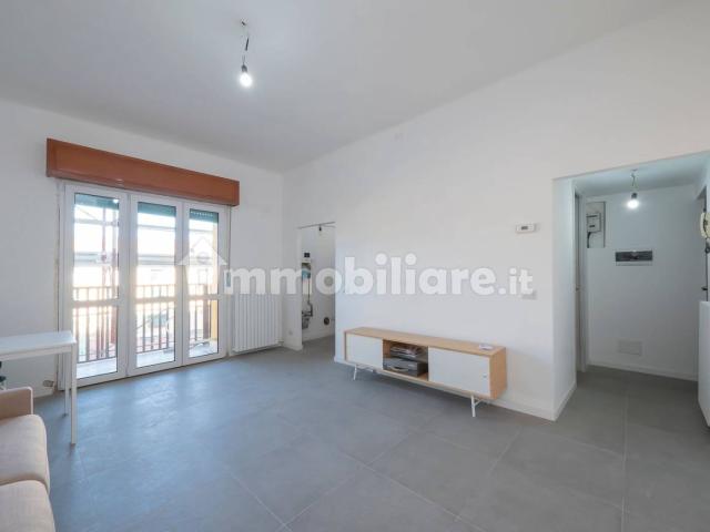 Bilocale via Leonardo Bruni 20, Dergano, Milano
