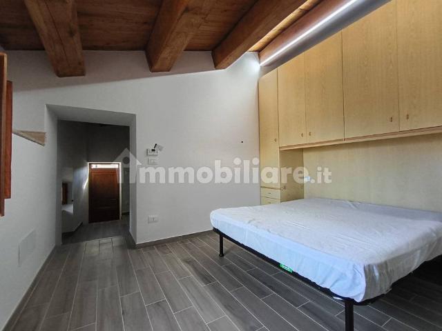 Bilocale via Lucchino 46, Collebrincioni Assergi, L'Aquila