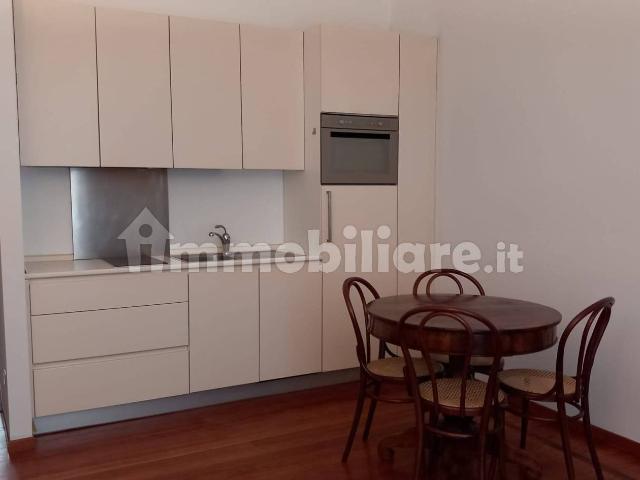 Bilocale via Ludovico Ariosto 27, Pagano, Milano