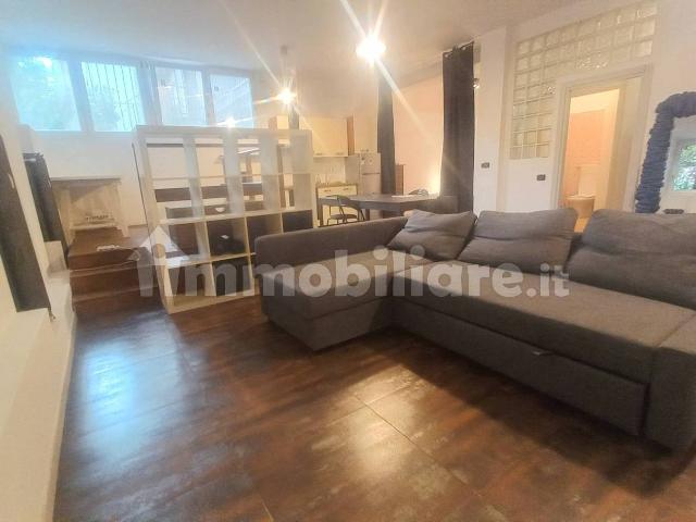 Bilocale via Luigi Manzotti 23, Dergano, Milano