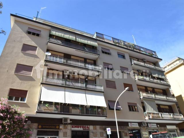 Bilocale via Luigi Ronzoni, Colli Portuensi Casaletto, Roma