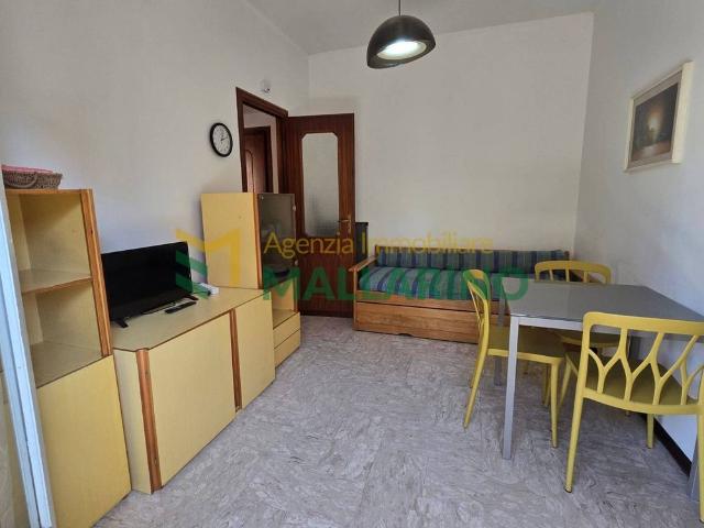 Bilocale via Molinetti, Centro, Finale Ligure