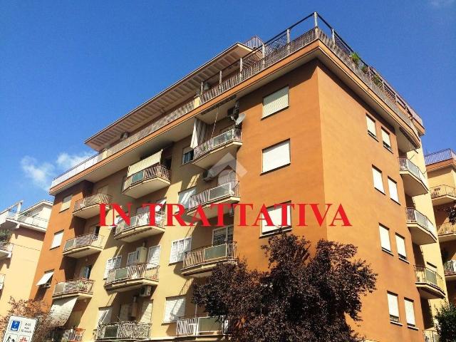 Bilocale via Monti di Creta 83, Baldo degli Ubaldi, Roma