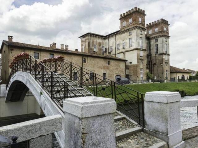 Bilocale via Matteotti 35, Centro, Robecco sul Naviglio