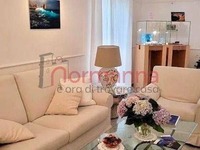 Bilocale via Marina Grande 217, Centro, Capri