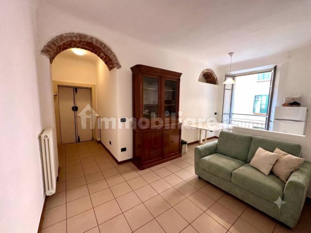 Bilocale via Melzo 12, Porta Venezia, Milano