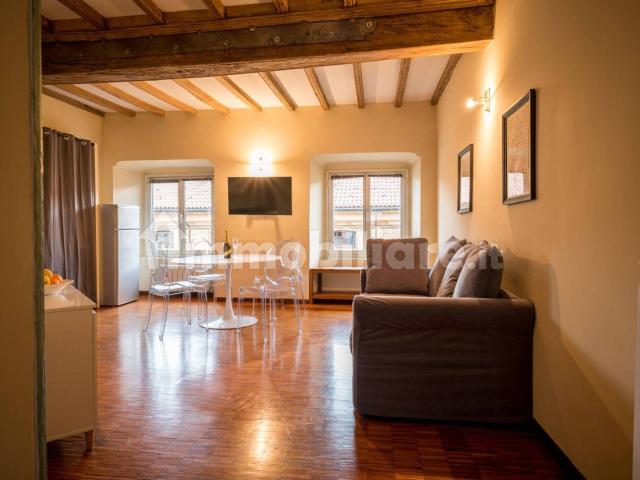 Bilocale via Milano 7, Quadrilatero Romano, Torino