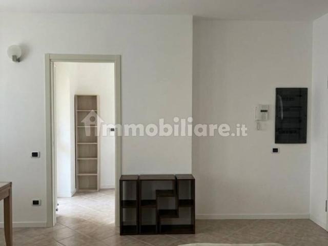 Bilocale via Norberto Bobbio 9, Pioltello