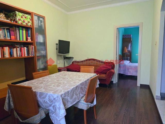 Bilocale via Napoli, 67, Province Veneto, Catania