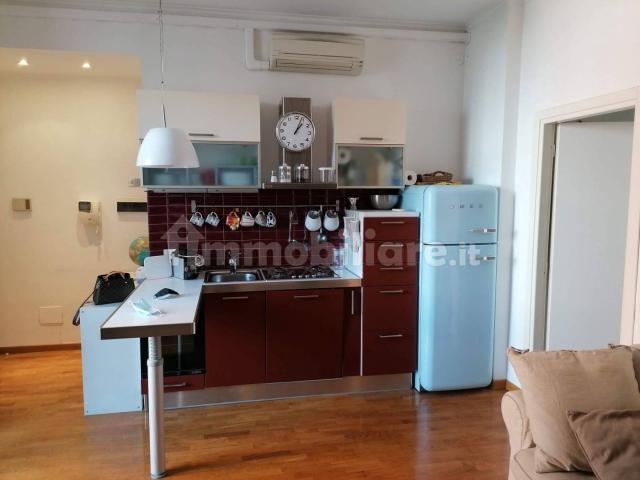 Bilocale via Savona 106, Giambellino, Milano