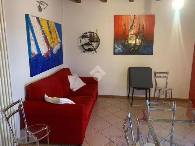 Bilocale via saletto 8, Centro, Sale Marasino