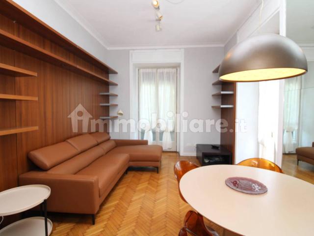 Bilocale via Sammartini, 39, Centrale, Milano