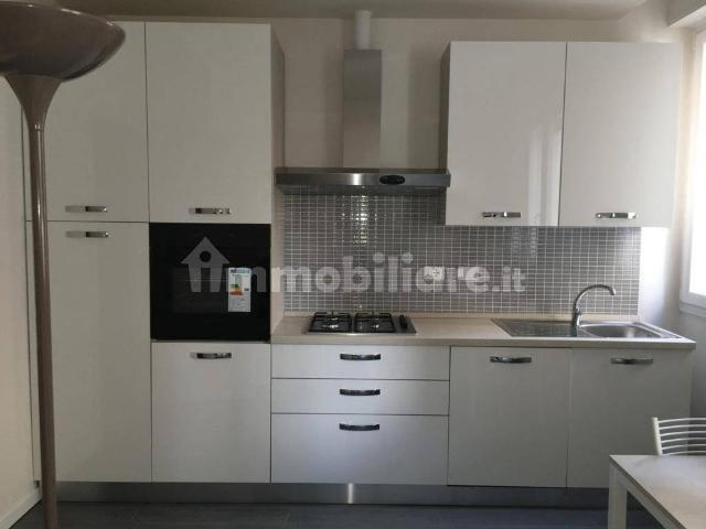 Bilocale via San Donato 51, San Donato, Bologna