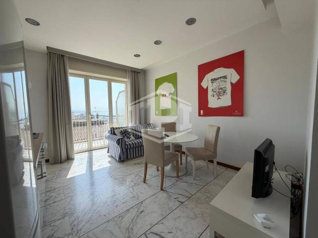 Bilocale via San Giacomo 32, Porto Municipio, Napoli
