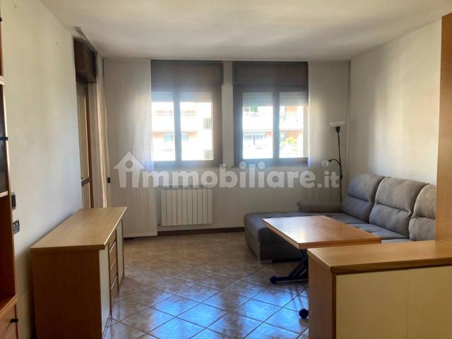 Bilocale via San Venerio 5/e, Santa Giulia, Milano