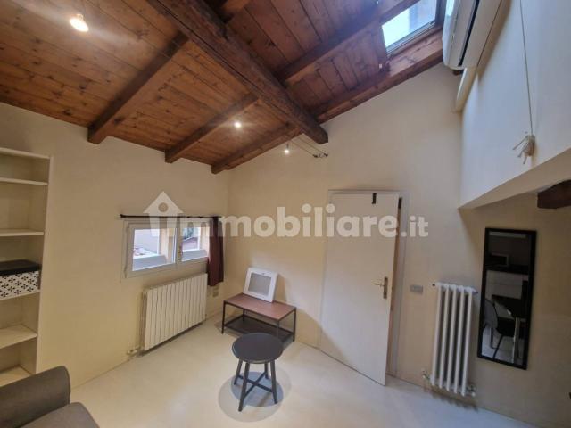 Bilocale via Santo Stefano, Santo Stefano, Bologna