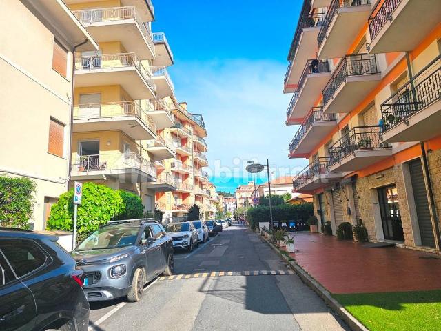 Bilocale via Sardegna, 9, Centro, San Bartolomeo al Mare