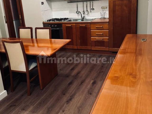 Bilocale via Sebastiano Veniero 17, Fuorigrotta, Napoli