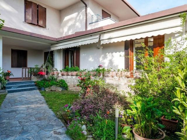 Bilocale via Silvio Bonomelli 68, Iseo