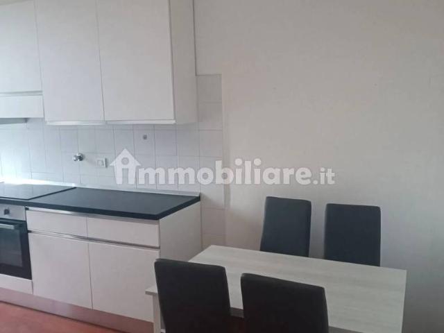 Bilocale via Spartaco 10, Montenero, Milano