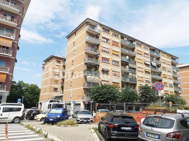 Bilocale via Pofi, Villa Gordiani, Roma