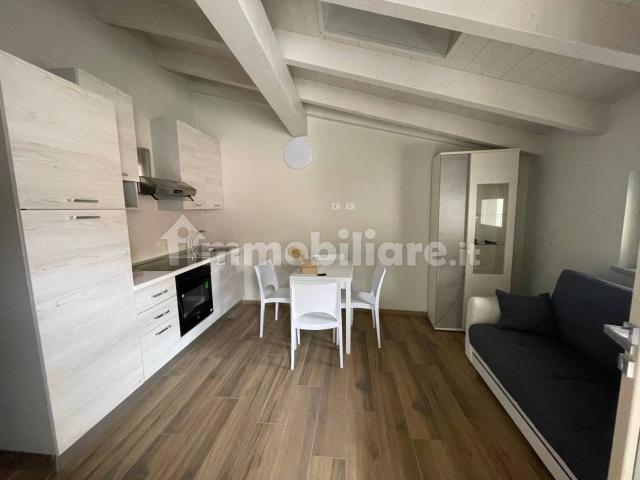 Bilocale via Palazzina 6, Centro, Borgomanero