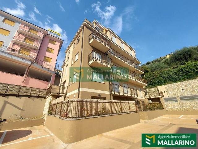 Bilocale via Paolo Cappa 24, Centro, Finale Ligure