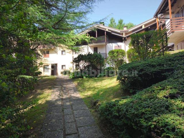 Bilocale via Papa Giovanni XXIII, Centro, Castione della Presolana