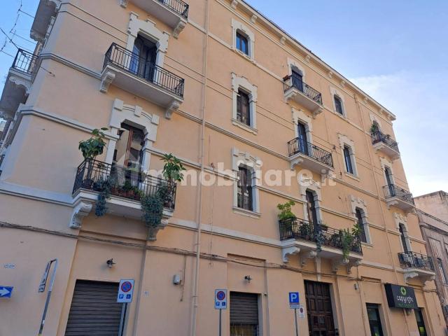 Bilocale via Pitagora 62, Borgo, Taranto