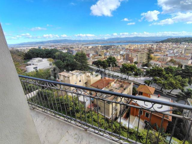 Bilocale via Pietro Martini 27, Castello, Cagliari