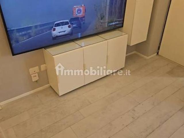 Bilocale via Pietro Custodi 10, Corso San Gottardo, Milano