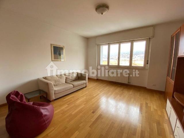 Bilocale via Principe di Montfort 1, Città Vecchia, Trieste