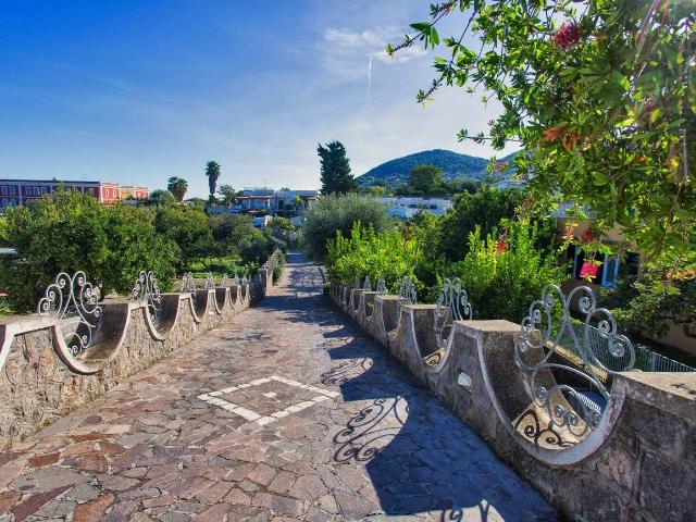 Bilocale via Principessa Margherita 74, Casamicciola Terme