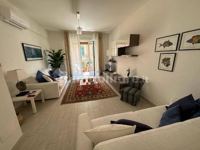Bilocale via Privata Pavia 84, Centro, Sestri Levante