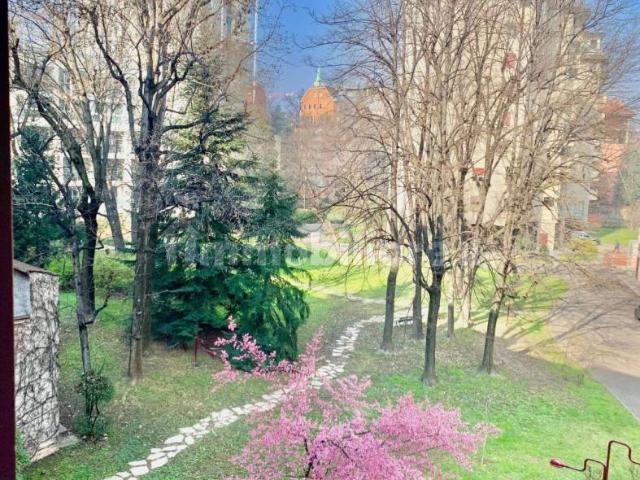 Bilocale via Procaccini, Sempione, Milano