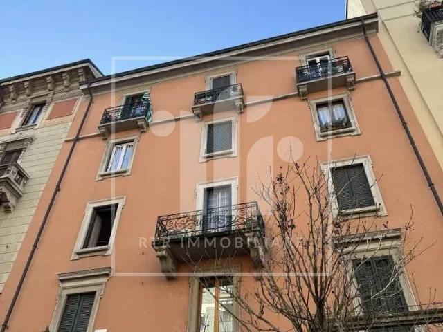 Bilocale via Rovereto 9, Rovereto, Milano