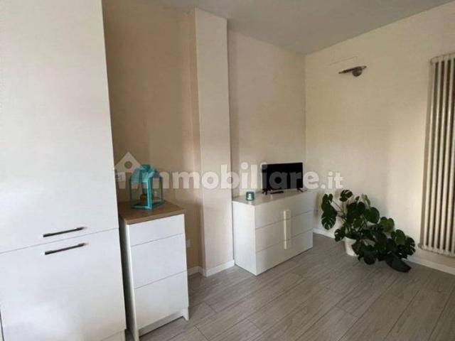 Bilocale via Roma 51, Sarnico